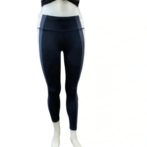 Athleta Elation Crop 7/8 Tight Leggings  Yoga White
Navy Blue Size XS - Picture 2 of 14
